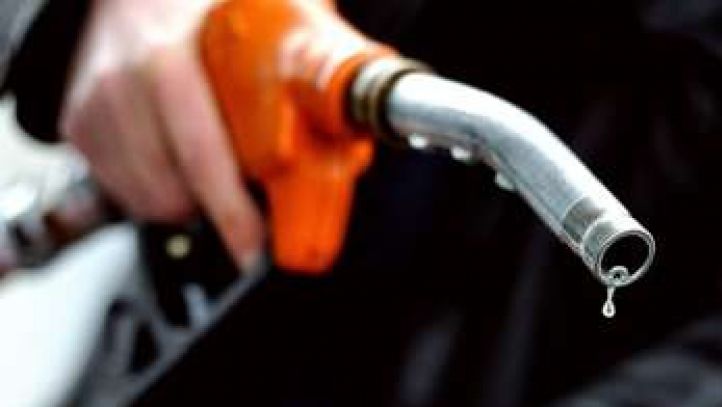 În prag de alegeri electorale, transportatorii îşi pot primi o parte din supraacciza la carburanţi