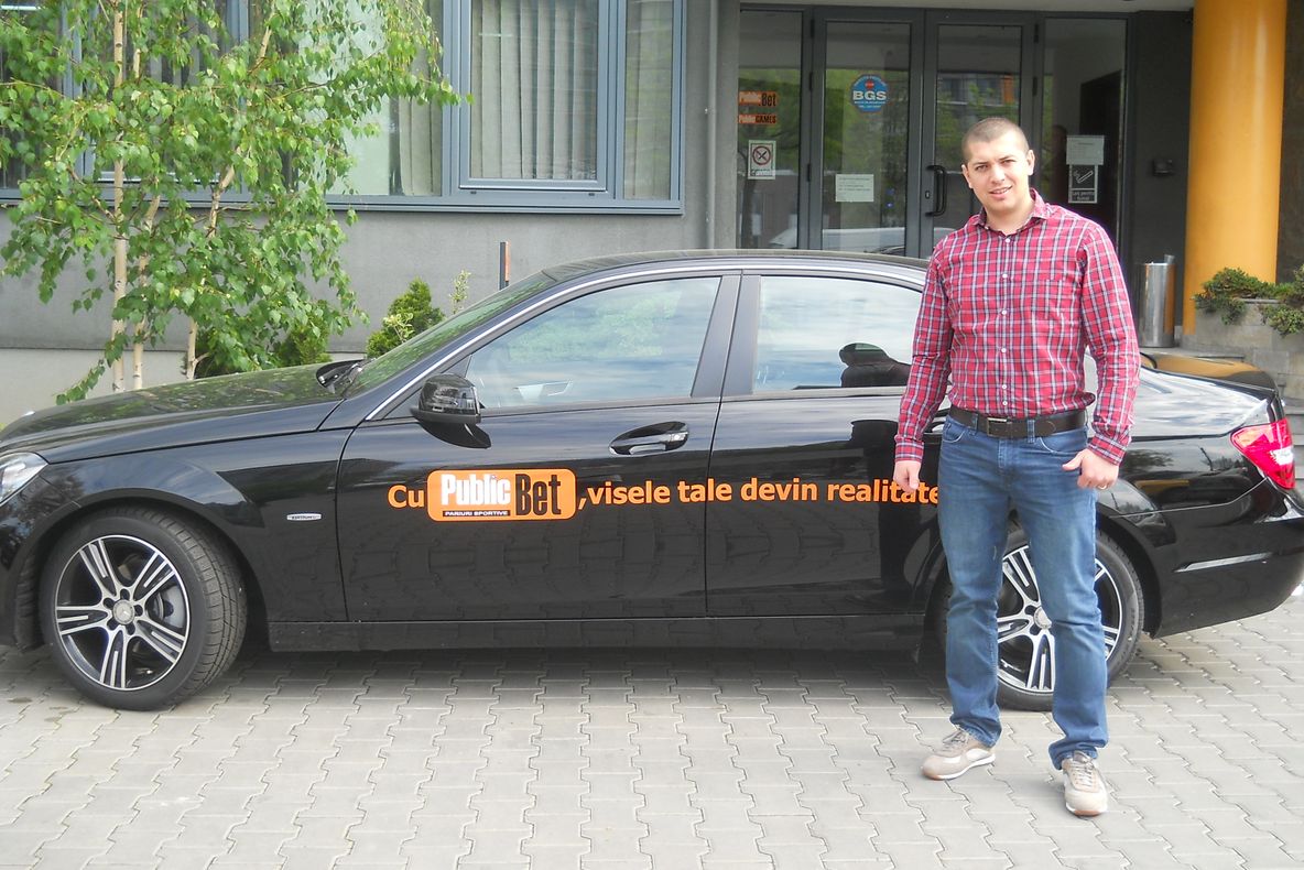 (P) Cine a câștigat marele premiu al campaniei "PublicBet, bineînțeles, îți mai dă un Mercedes"