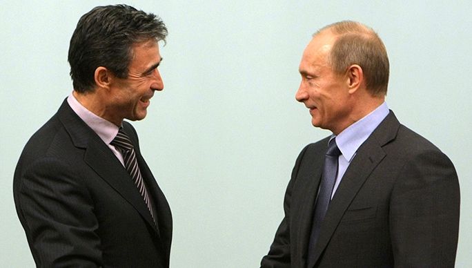 Putin îl acuză pe secretarul general al NATO că a înregistrat în secret o conversaţie privată