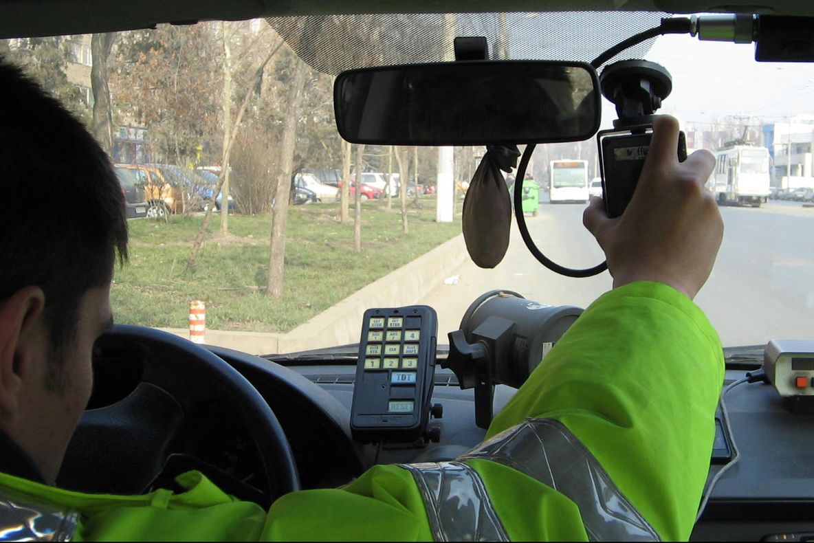 CCR, decizie privind radarele poliţiei pe drumurile publice. Explicația unui avocat 