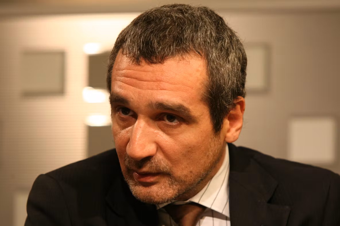 Sebastian Lăzăroiu : Victor Ponta va intra în istorie ca groparul PSD