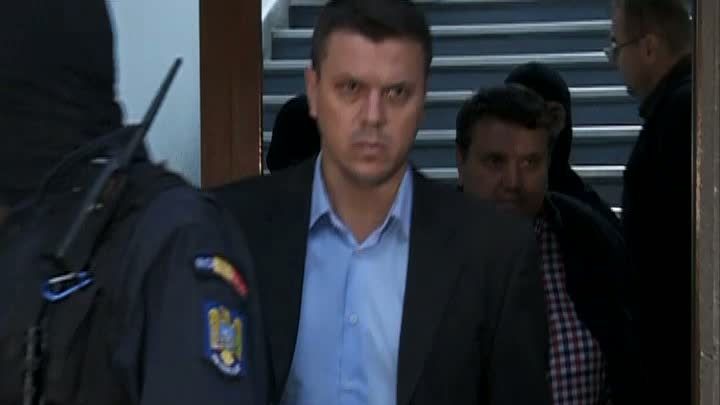 BARONII LOCALI CERTAŢI CU LEGEA. Şefii de Consilii Judeţene condamnaţi sau urmăriţi penal