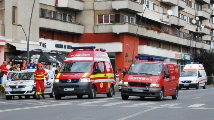 Accident grav în Capitală. Un muncitor a fost grav rănit după ce a căzut de pe o macara