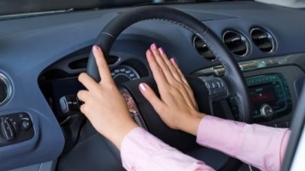 Părea o zi obișnuită de lucru, dar când au ajuns la job, angajații unei companii auto au avut un șoc