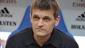 Omagiu şi banderole negre pentru jucătorii Barcelonei în memoria lui Tito Vilanova