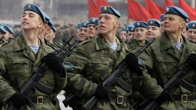 ATAC SÂNGEROS la Slaviansk, în estul Ucrainei: armata a ucis 5 separatişti. Rusia ameninţă