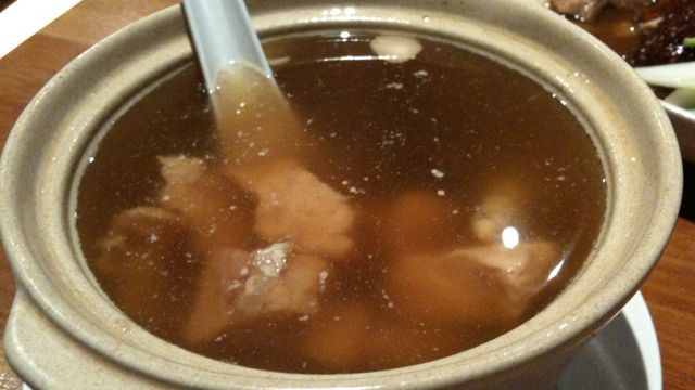 Supă de crocodil sau un șoarece mort, printre CELE MAI BIZARE solicitări adresate hotelurilor