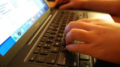 Rusia vrea să creeze propriile programe software, pentru a evita dependenţa de produsele importate