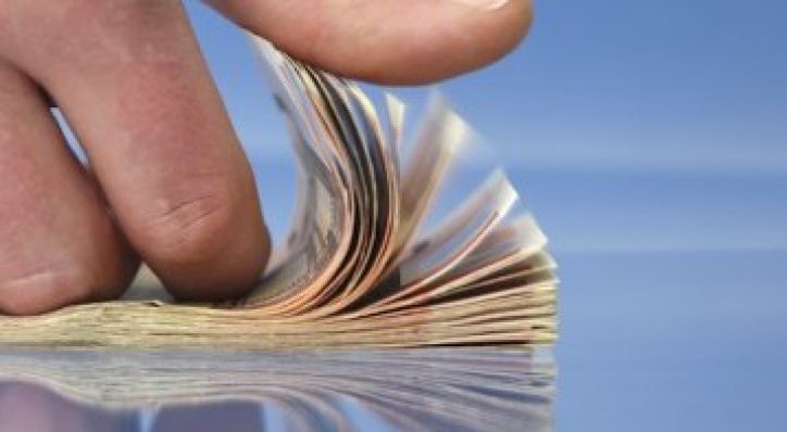 ACUM e momentul să cumperi EURO. Leul, tot mai puternic, chiar dacă "dincolo se trage cu mitraliera"