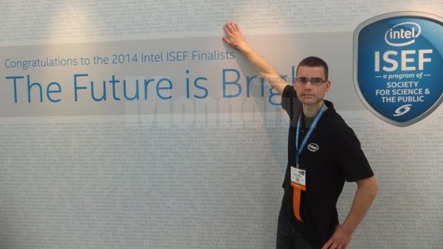 Invenţia unui elev român, premiată în cadrul celei mai mari competiții de știință din lume 