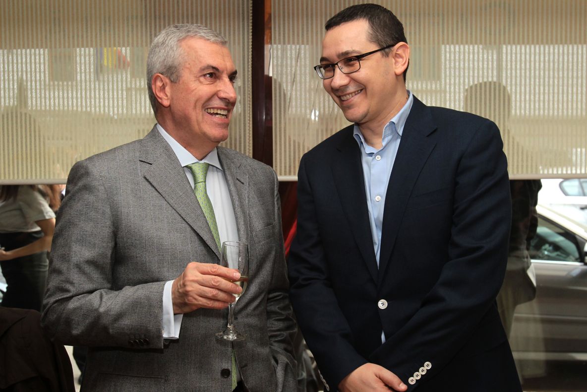 Ponta: Tăriceanu a fost invitat oficial de Mănescu la şedinţa PNL din care a fost dat afară