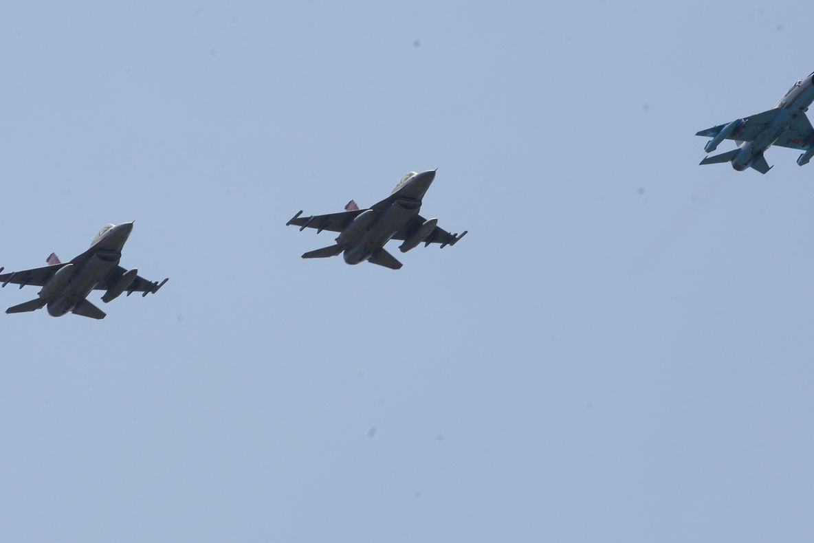 Crin Antonescu, în vizită la producătorul avioanelor F16