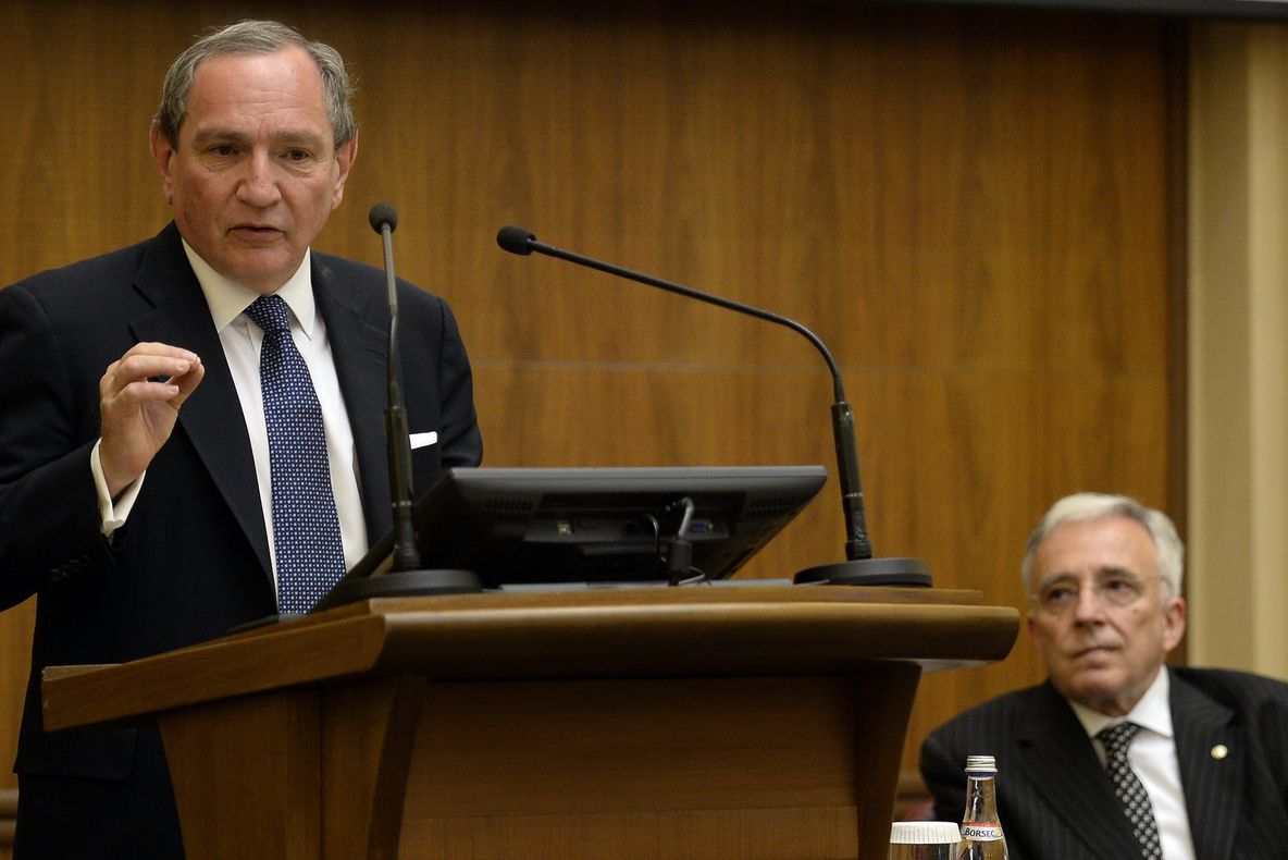 Avertisment CUMPLIT al președintelui Stratfor pentru ROMÂNIA: RUSIA manipulează...