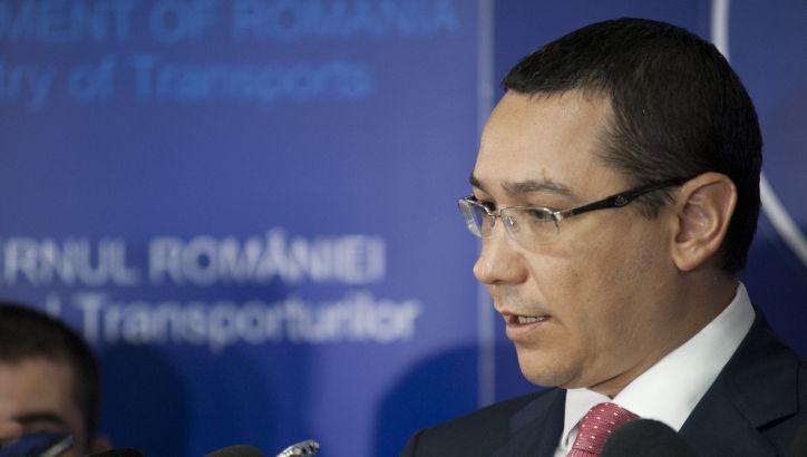 Ponta: Cei care m-au huiduit, nişte interlopi profesionişti cu tatuaje