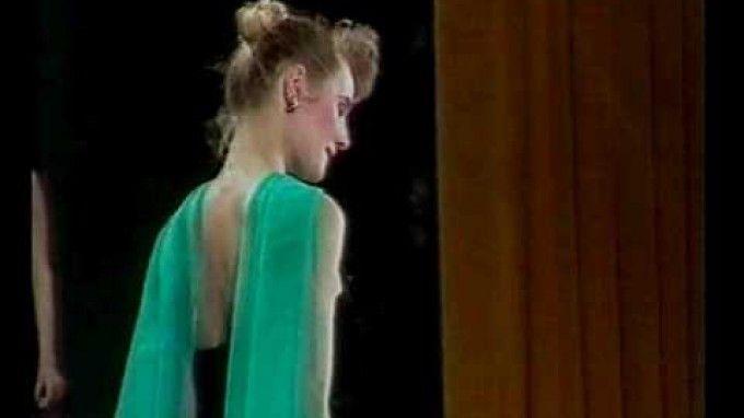 Un manechin român a renunțat la meserie pentru a se călugări