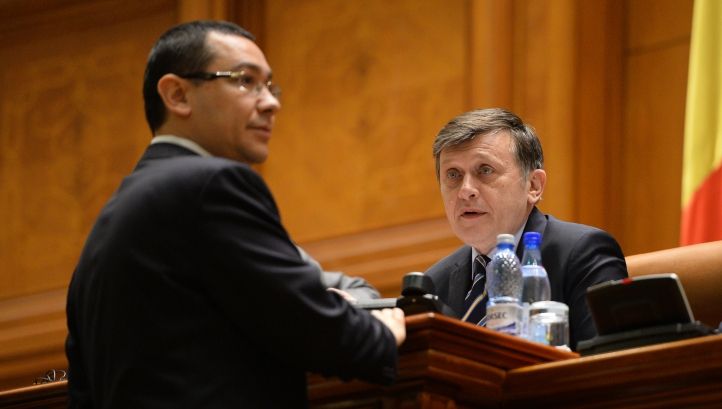 Antonescu şi Ponta, cazaţi la acelaşi hotel la Bistriţa