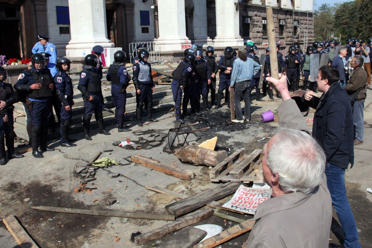 Serviciul ucrainean de securitate acuză: Violenţele din ODESA, organizate de IANUKOVICI