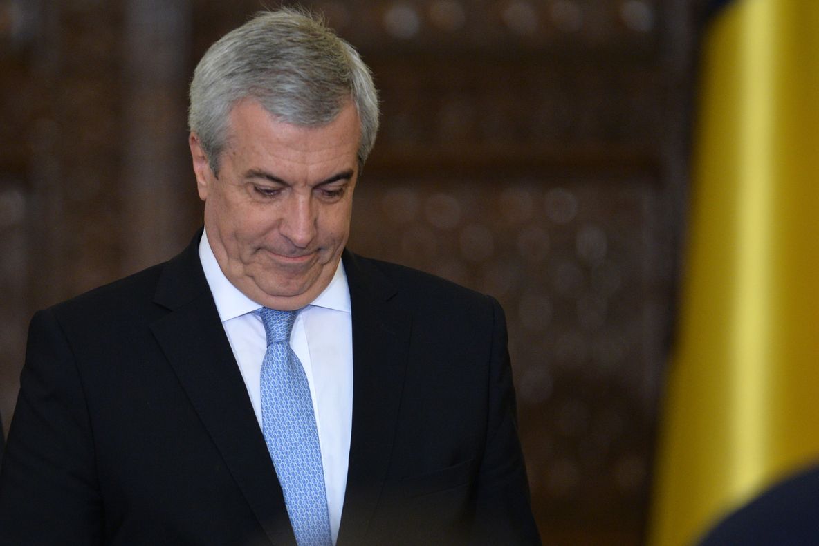 Călin Popescu TĂRICEANU S-A REÎNSCRIS ÎN PNL. Scandal în partid