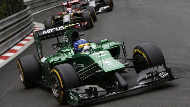 Tony Fernandes neagă că doreşte să vândă echipa de Formula 1 Caterham