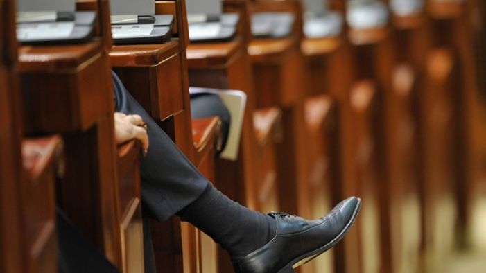 Cozmin Guşă: Puterea fuge de dezbaterea unei moţiuni serioase