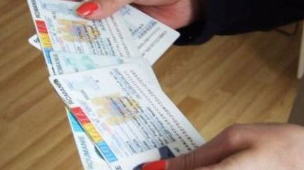 EUROPARLAMENTARE 2014: Bucureştenii pot să-şi facă acte de identitate şi în weekend