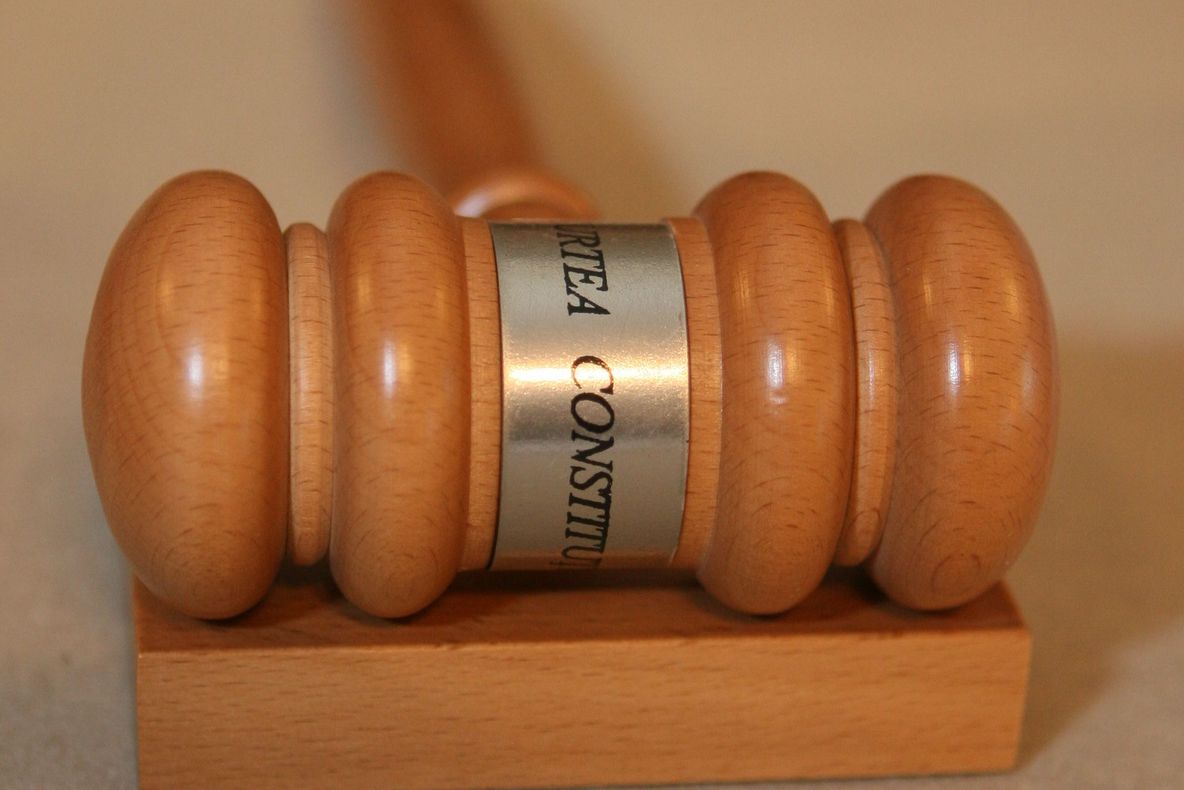 CCR: Obligarea participării la ședința de informare privind avantajele medierii, neconstituțională 