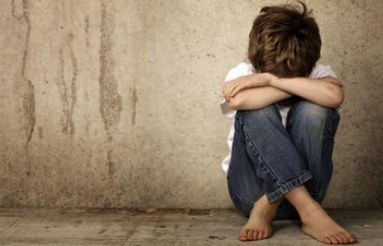 CAZ ÎNFIORĂTOR la IAŞI. Violator de COPII, reţinut. Agresorul îşi filma victimele 