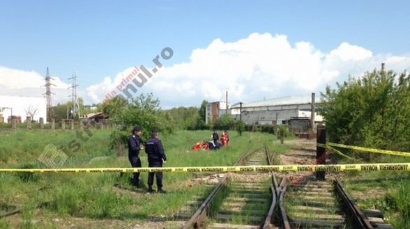 ÎNFIORĂTOR. Copil UCIS pe stradă, la Bistriţa, de alţi COPII. Totul, sub ochii surorii sale de 8 ani