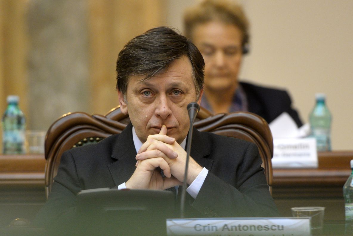 Antonescu: Dacă Ponta ar fi supus unei probe cu detectorul de minciuni, se dezmembrează aparatul ăla