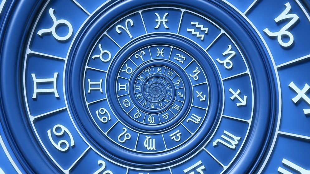 HOROSCOP DE WEEK-END. Ce își rezervă astrele în zilele de 17 și 18 mai