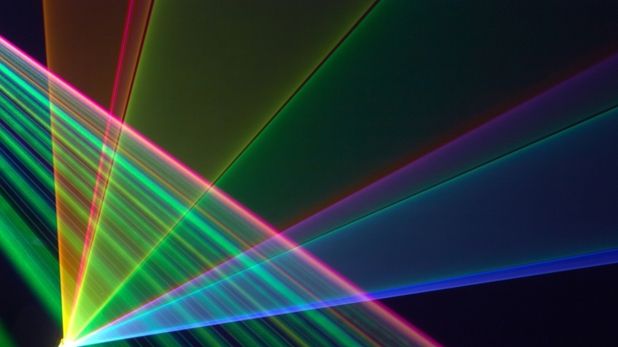 "Imposibilul" devine posibil? Fizicienii se pregătesc să demonstreze cum se poate transforma lumina 