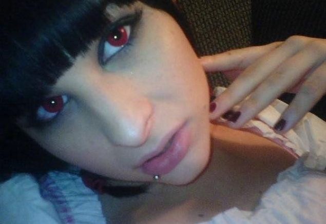 Un detaliu din această fotografie TE VA LĂSA MASCĂ. Vezi ceva ciudat?