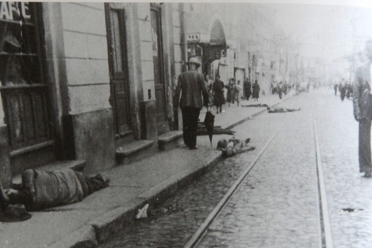 DOSAR HISTORIA.Lungul drum al morții: Evreii din România în vremea celui de-al Doilea Război Mondial