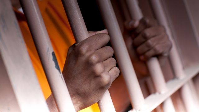 Un celebru cântăreţ, CONDAMNAT LA ÎNCHISOARE