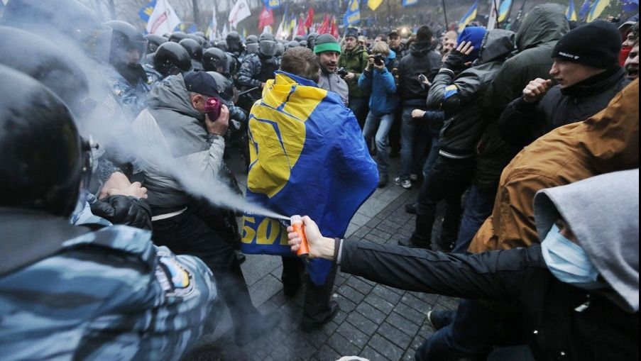 O escaladare în Ucraina poate ameninţa creşterea economică a SUA, apreciază Fed