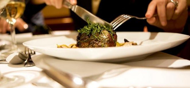 Românii din străinătate trimit în ţară tone de mâncare