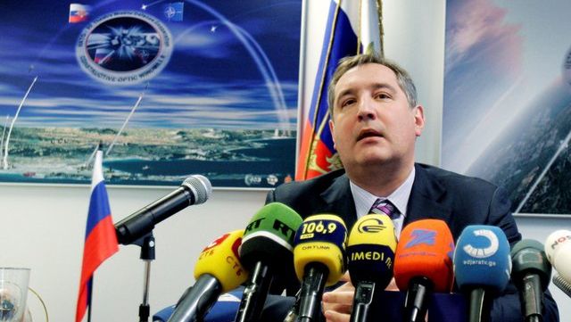Rogozin vrea să închidă SPAŢIUL COSMIC. "Astronauţii americani vor ajunge în spatiu cu trambulina"