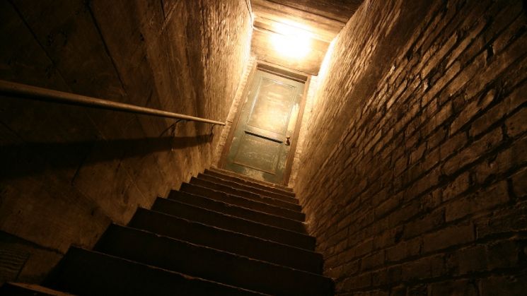 Descoperire şocantă: o cameră secretă, în propria casă. Ce se afla acolo e de NEIMAGINAT