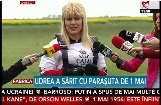 Elena Udrea a SĂRIT CU PARAŞUTA DE 1 MAI. Ce spune Traian Băsescu despre acest gest