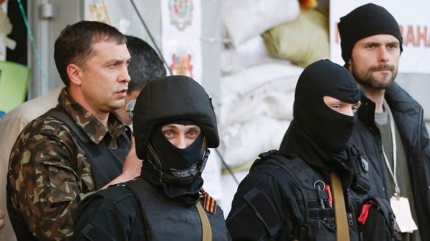 Atacaţi de separatişti, grănicerii ucraineni au fost nevoiţi să îl elibereze pe un lider separatist