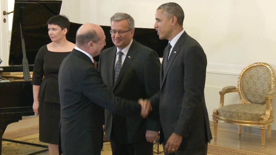 BĂSESCU s-a întâlnit cu OBAMA în Varşovia