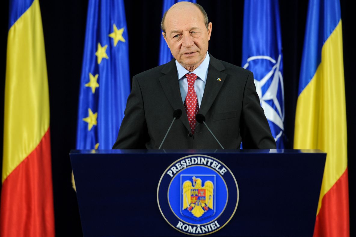 Băsescu: Voi participa eu la Consiliul European 