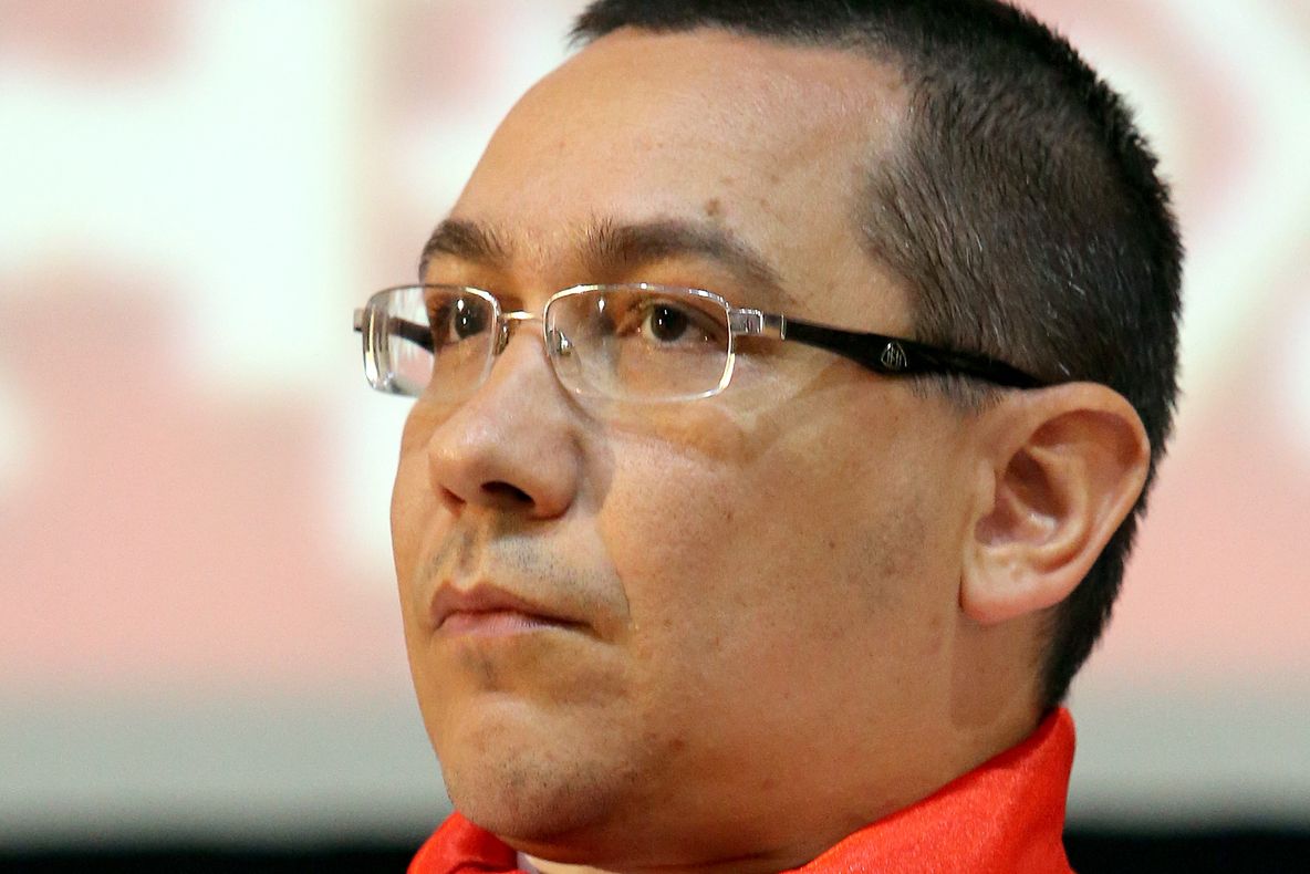 PNL a depus la Senat moţiunea simplă "Guvernul Ponta e incapabil să scrie după dictare"