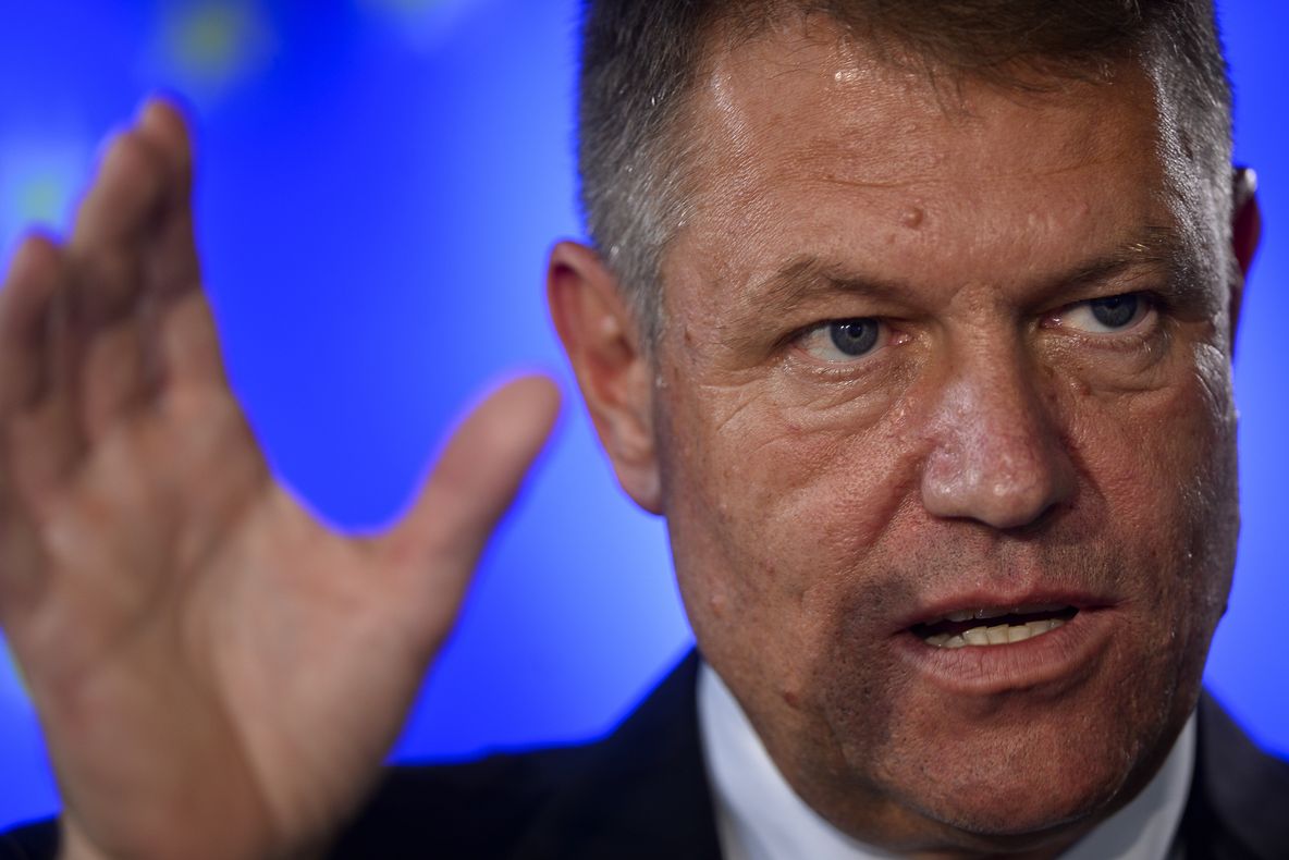 Iohannis: Dacă Ponta este așa de liberal, îl invit să se înscrie în PNL 