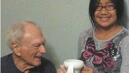 Invenţia unei fetiţe pentru bunicul ei bolnav de Parkinson 