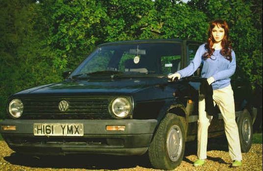 Cea mai ciudată metodă de a vinde o maşină