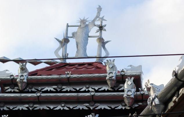 Palatele țigănești, din nou în atenția presei din Marea Britanie