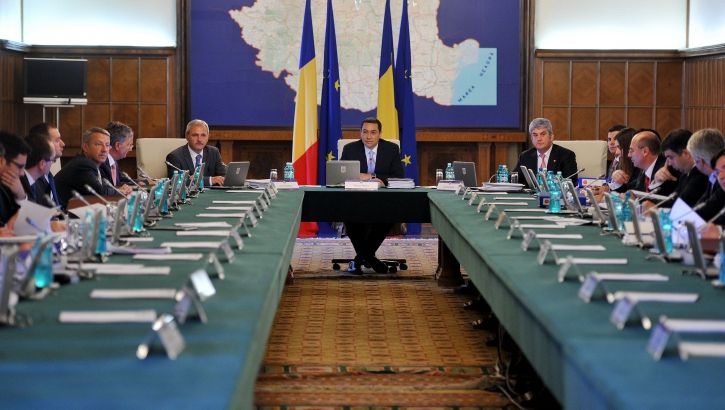 Ponta i-a promis lui Oprea că PPDD NU INTRĂ ÎN GUVERN - surse PSD