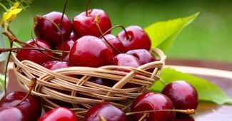 5 motive ca să faci o CURĂ cu CIREŞE