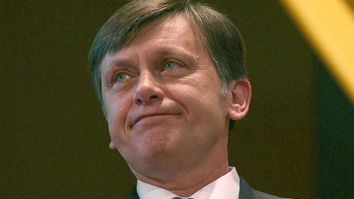 Antonescu, ATAC la Parlament, după cererea de DEMISIE a lui Băsescu. De ce nu a fost la vot 